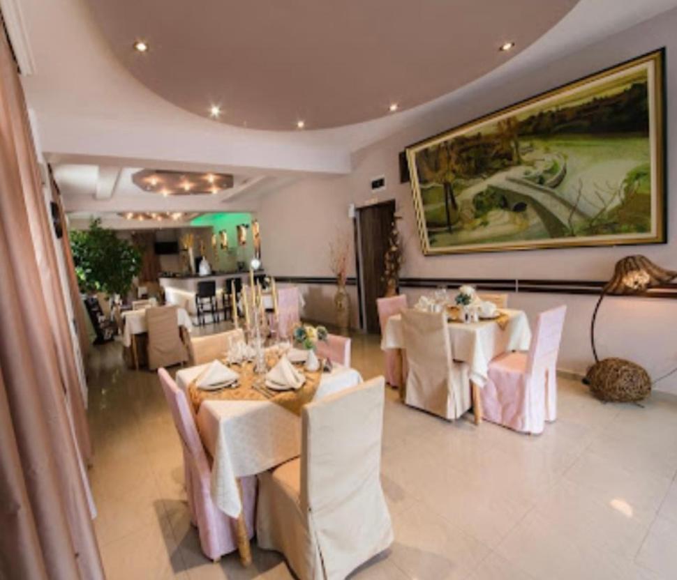 Hotel Garni Ideal Podgorica Extérieur photo