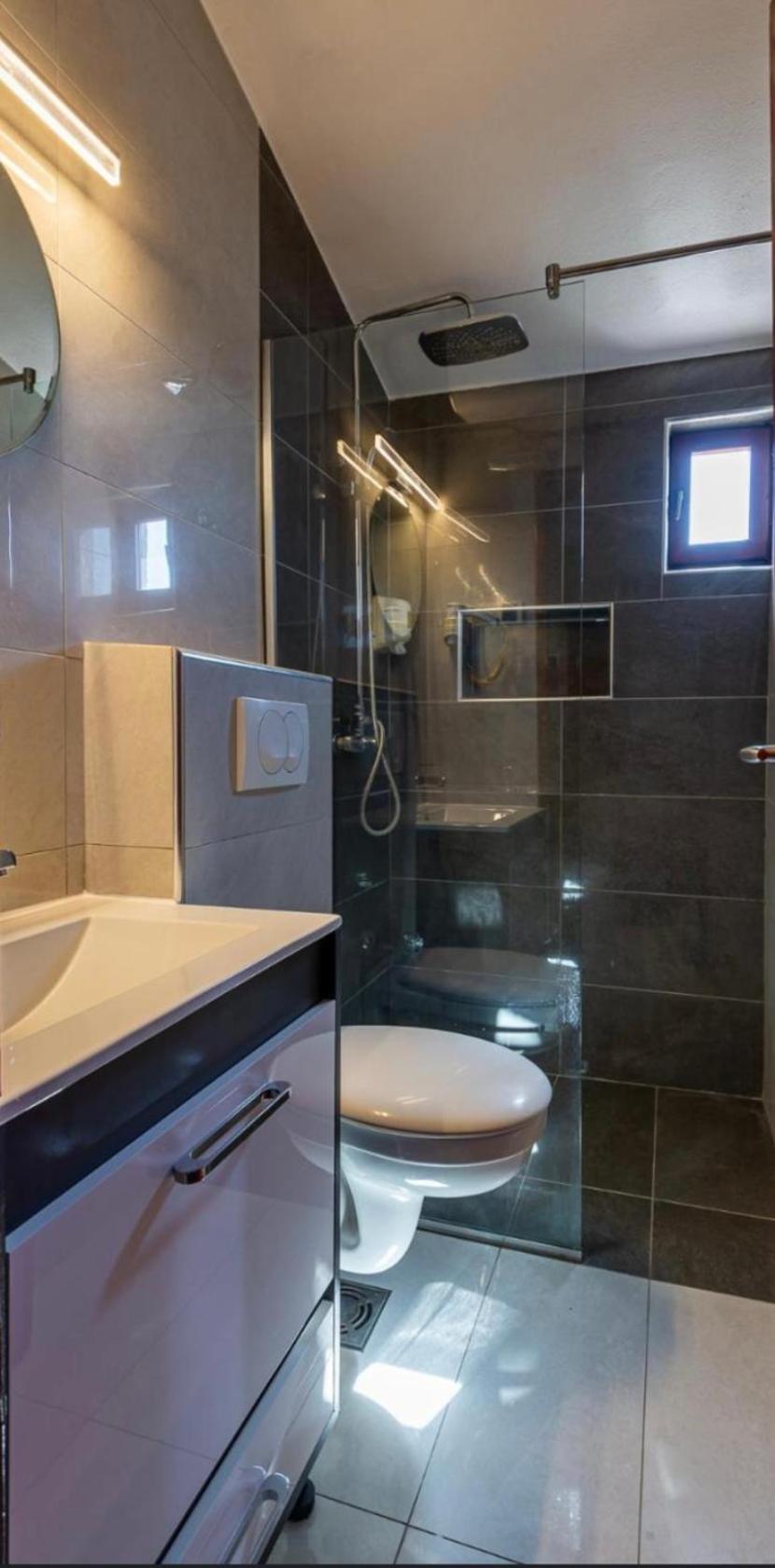 Hotel Garni Ideal Podgorica Extérieur photo